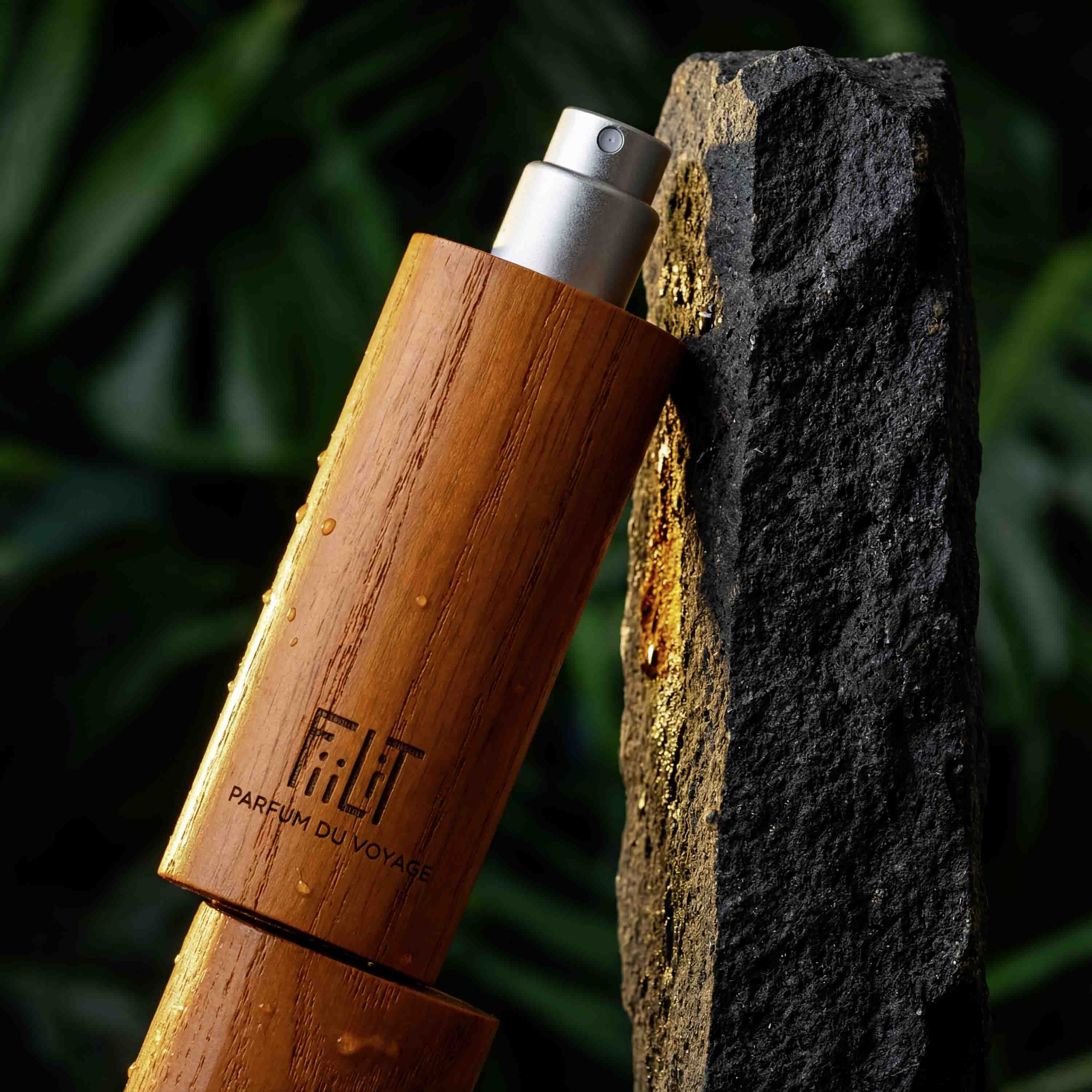 JOLI COEUR - LA REUNION Eau de Parfum - FiiLiT Parfum du voyage11mL avec écrinJOLI COEUR - LA REUNION Eau de Parfum